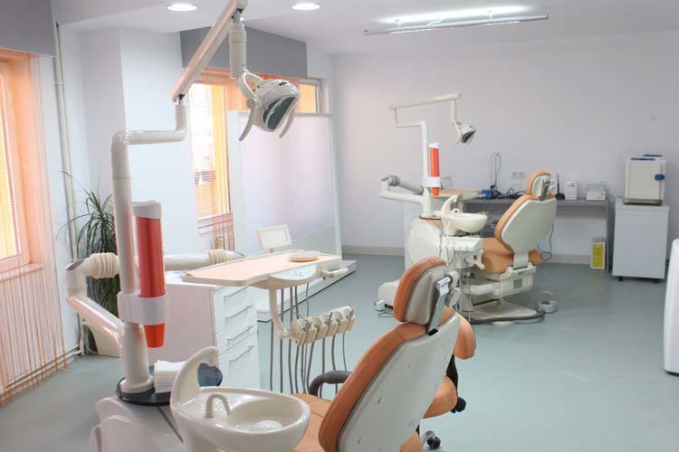 Salla e trajtimit klinika gjermane